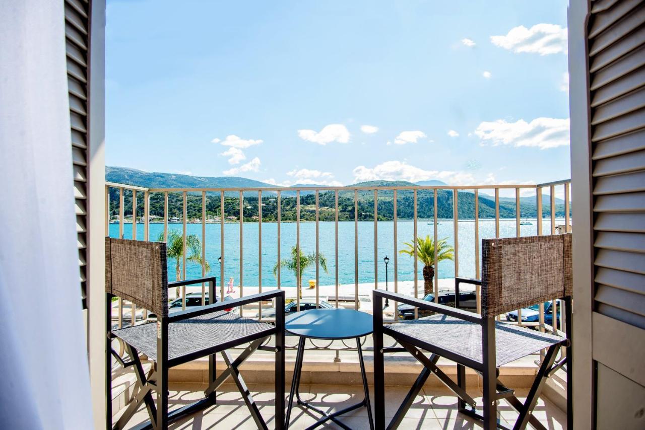 A & B Minimal Suite Ιι With Sea View In Argostoli Exteriör bild