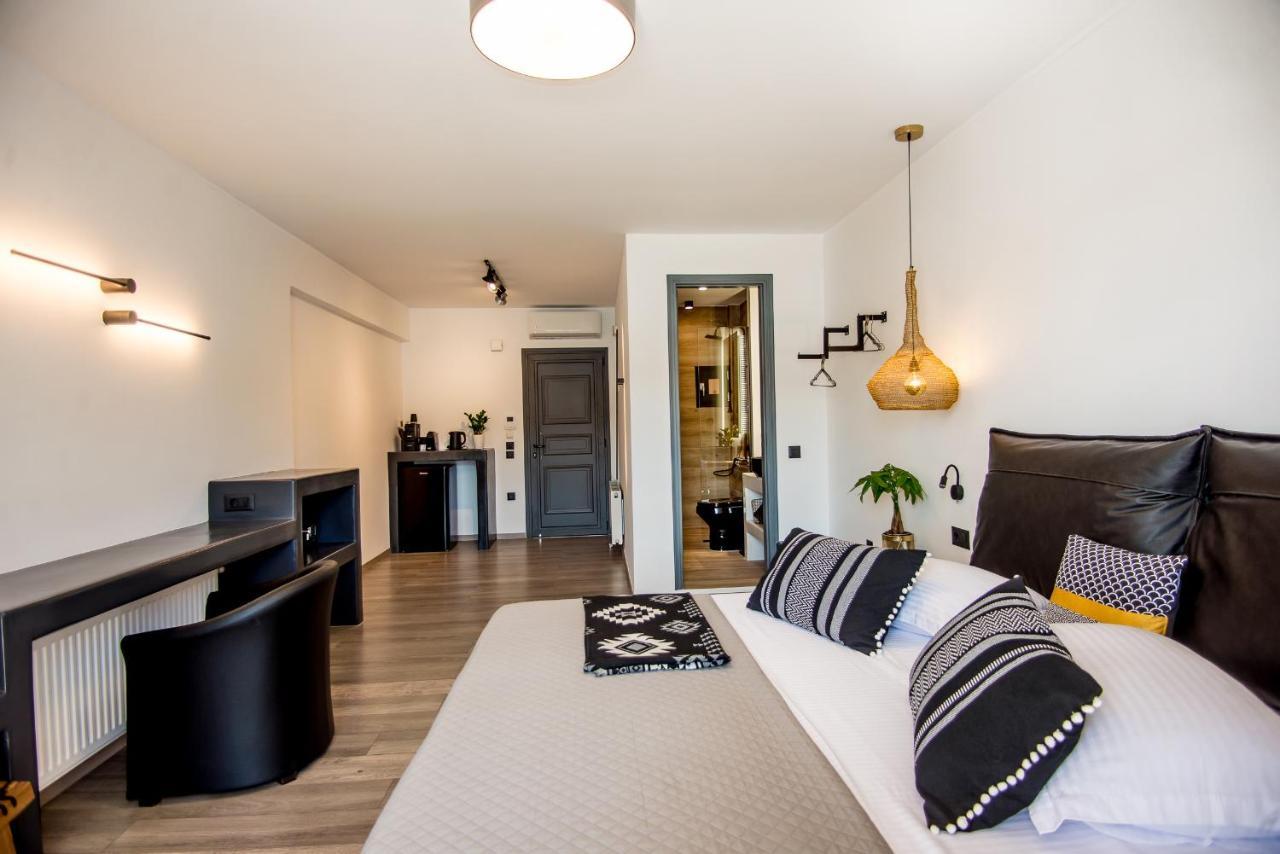 A & B Minimal Suite Ιι With Sea View In Argostoli Exteriör bild