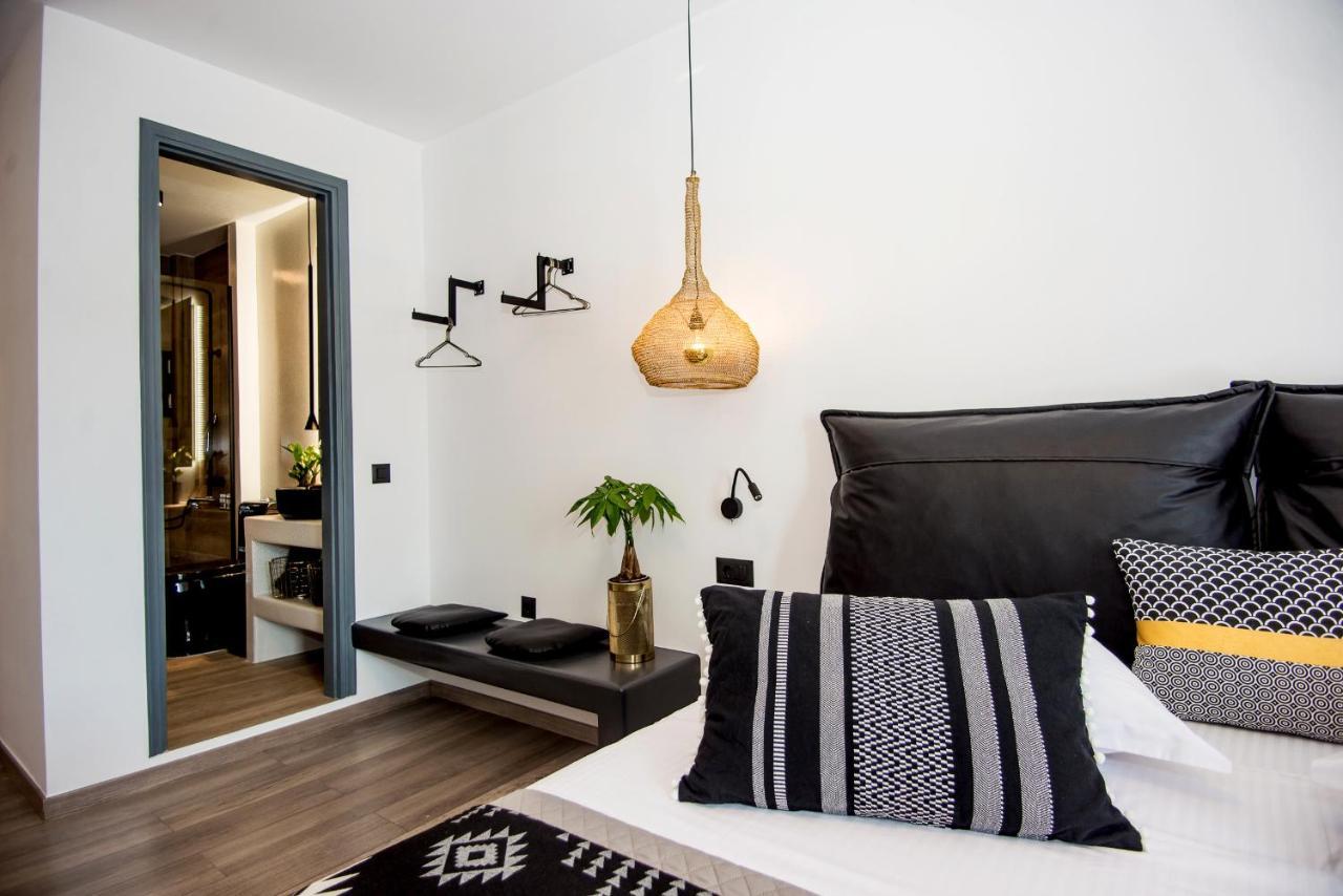 A & B Minimal Suite Ιι With Sea View In Argostoli Exteriör bild