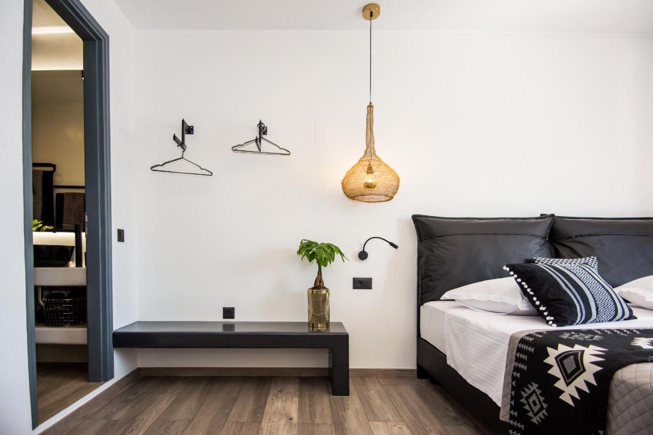 A & B Minimal Suite Ιι With Sea View In Argostoli Exteriör bild